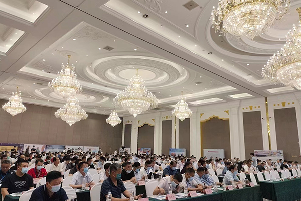 河南鑄鍛協(xié)會(huì)現(xiàn)場 /cxyq/20220708085015-FomI3kMG9t7ODJ9ePT35hDJuZBbJ.jpg